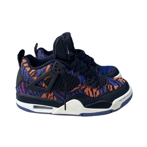 Jordan 4 Retro Black Rush Violet Tiger Print Blue Sneakers - Picture 1 of 10